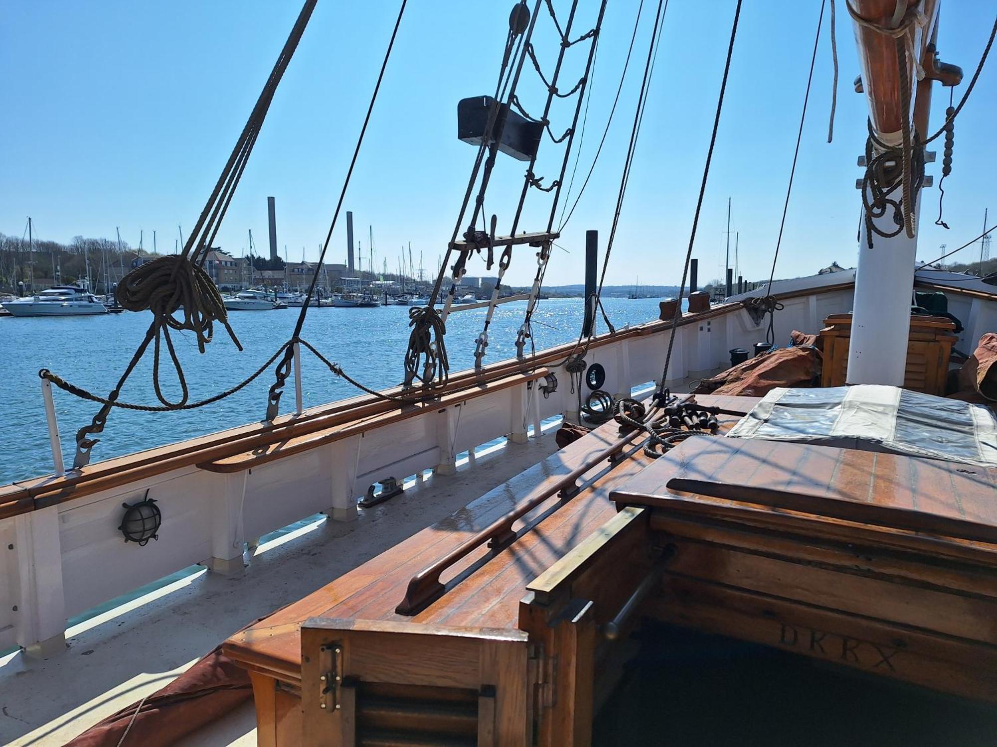 Historic Wooden Ship 'Ursula' Hotel East Cowes Luaran gambar