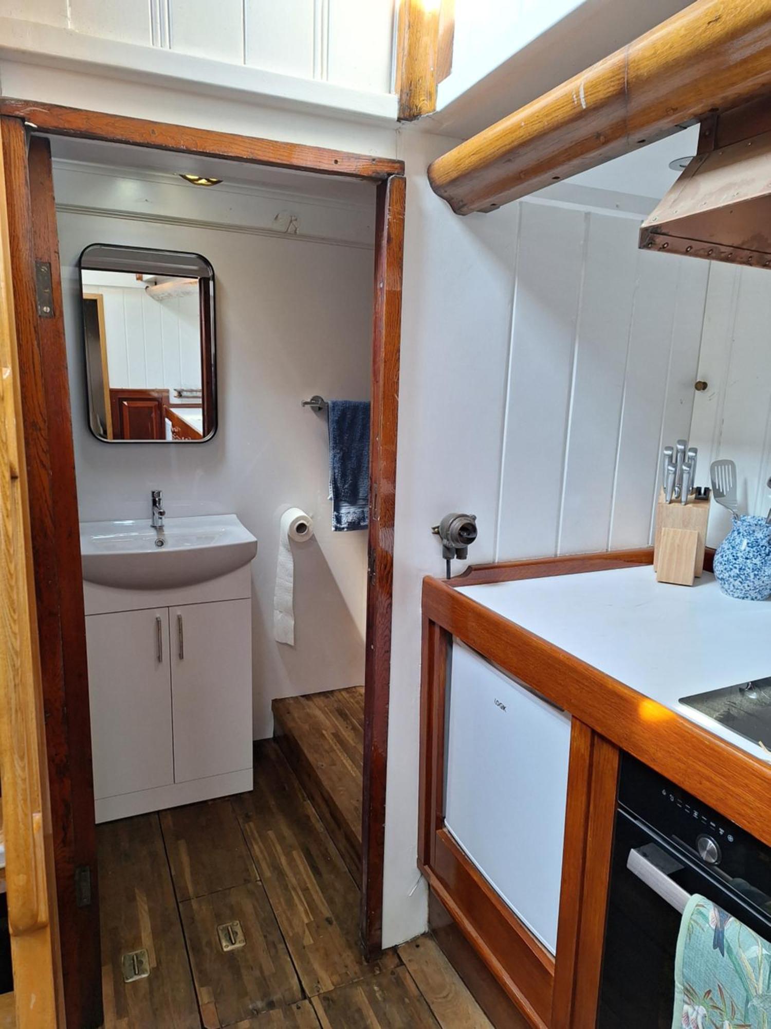 Historic Wooden Ship 'Ursula' Hotel East Cowes Luaran gambar