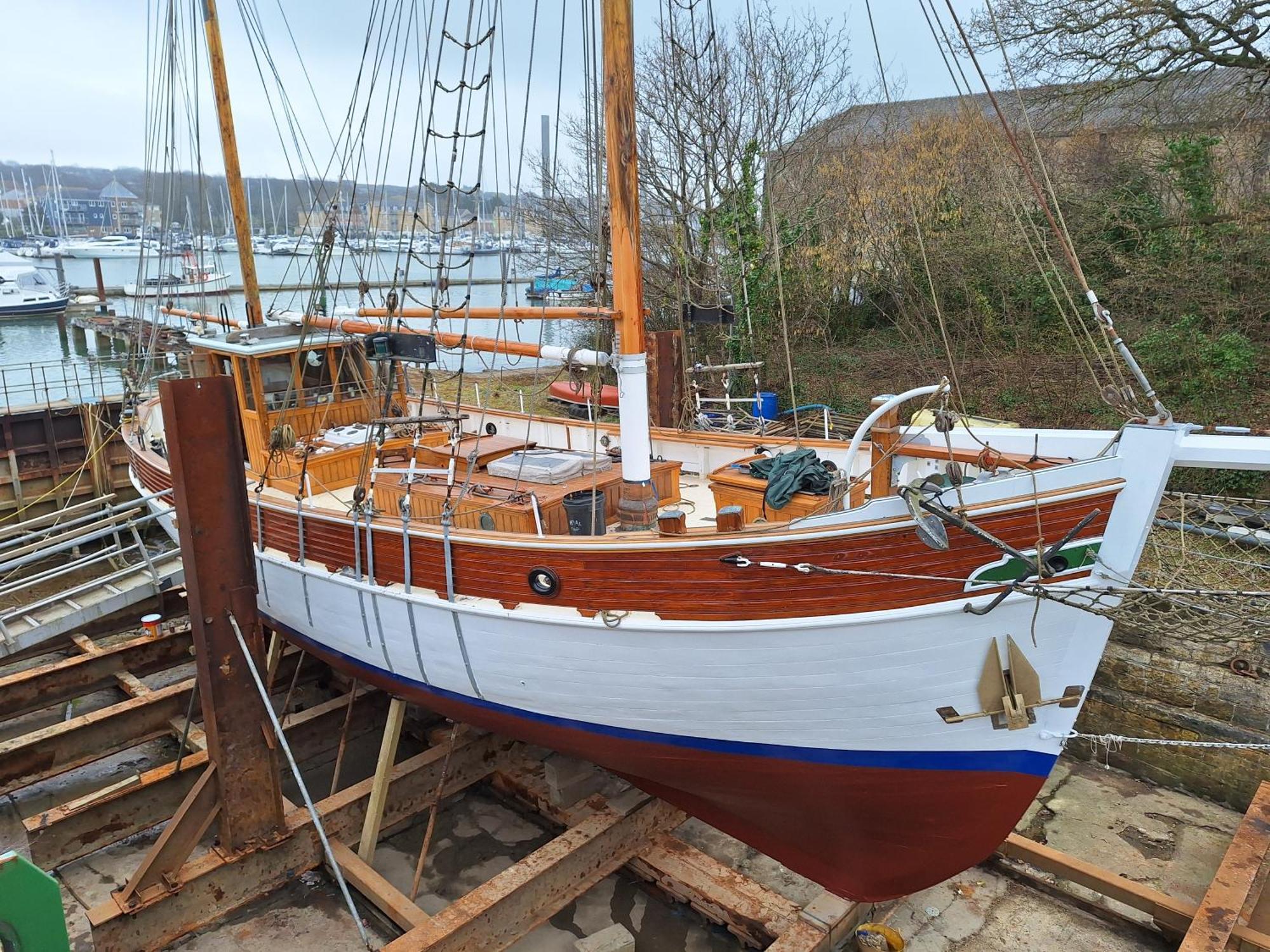 Historic Wooden Ship 'Ursula' Hotel East Cowes Luaran gambar